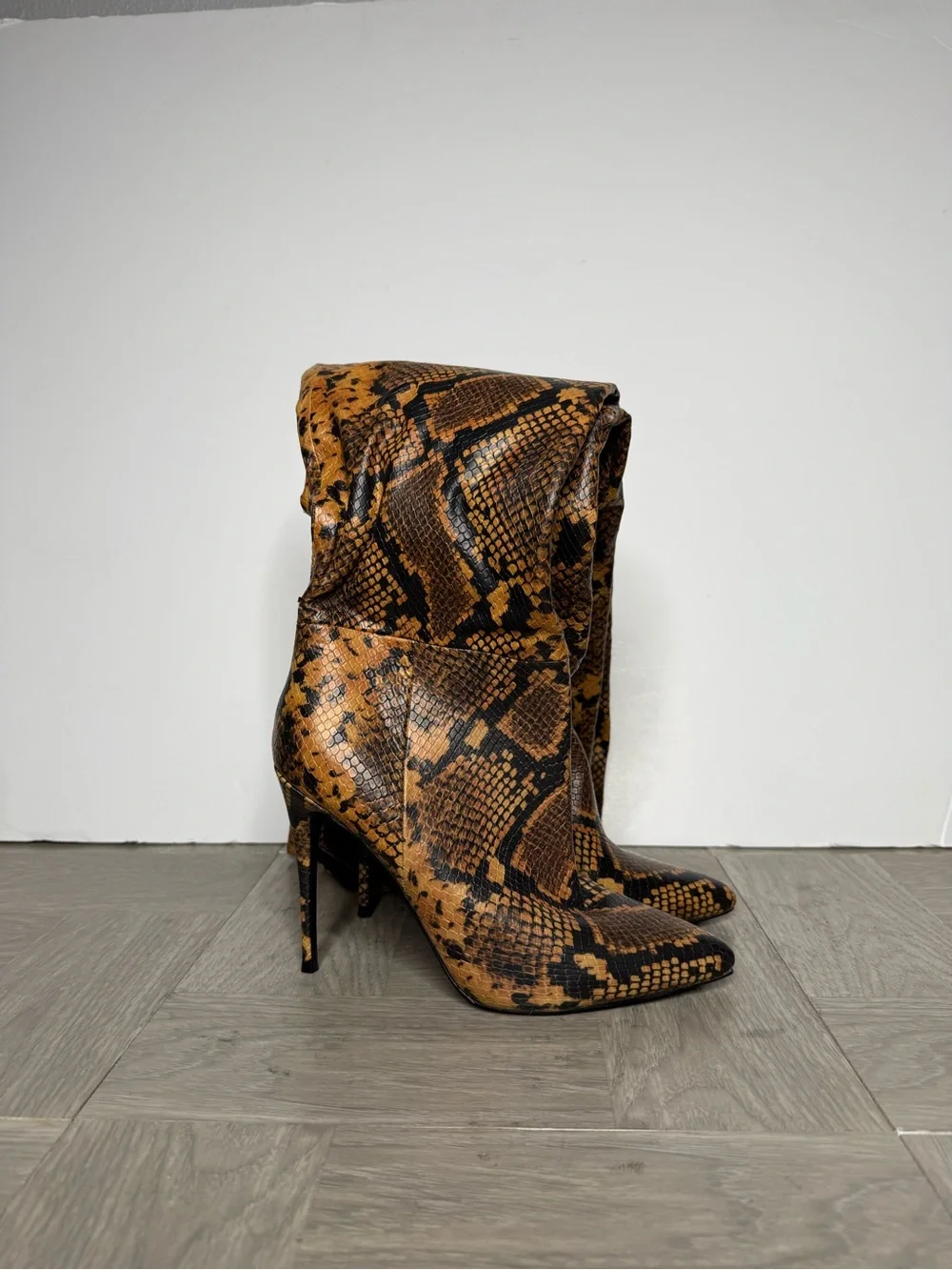 Steve Madden Winnie Harlow Harlow Snakeskin Over The Knee Boot 7 1/2 M